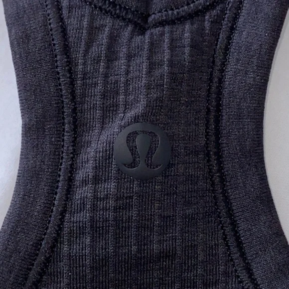 Lululemon Ebb to Street Tank Top B/C Cup Size 10 Black - Picture 4 of 6
